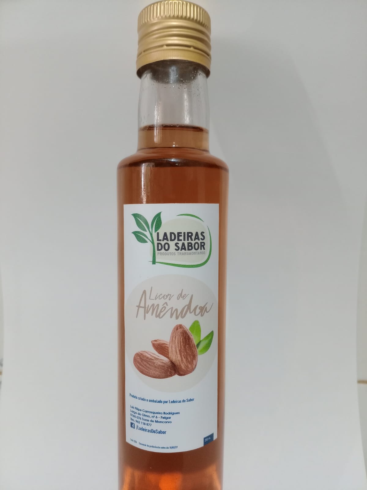 Licor de amêndoa (250ml)