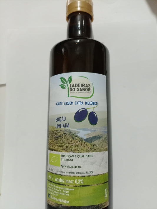 Garrafa (plástico) de azeite biológico virgem extra (750ml)